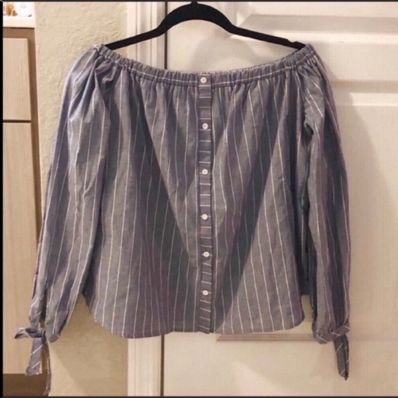 *NEW* Nordstrom Off The Shoulder Top - Picture 2 of 5